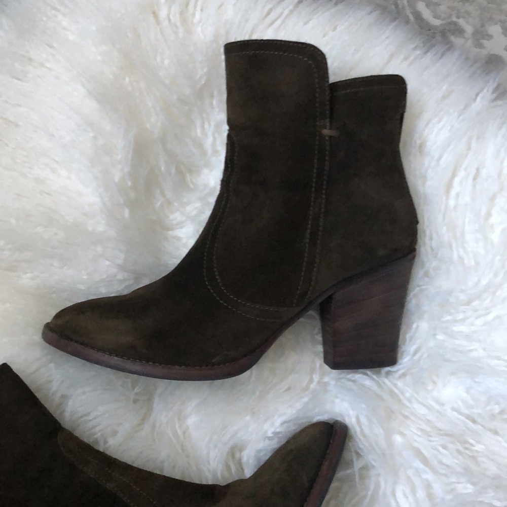 Aquatalia Boots Suede Bootie Women's Shoes Block Heel made in Italy